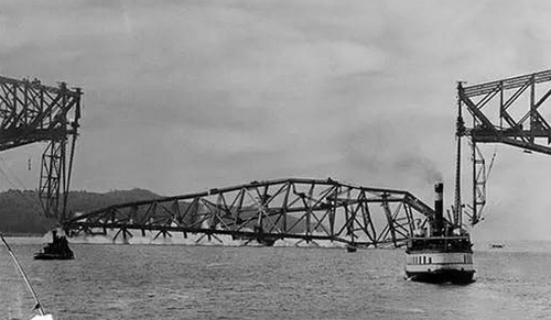 圣劳伦斯河之上的Quebec Bridge